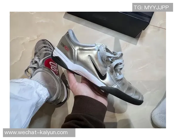 探索niket90足球的魅力与技术提升你的球场表现与竞技水平 探索niket90足球的魅力与技术提升你的球场表现与竞技水平